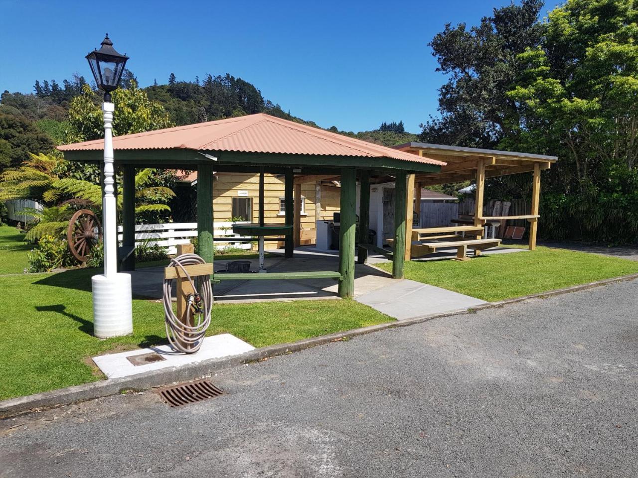 Coromandel Cottages Экстерьер фото