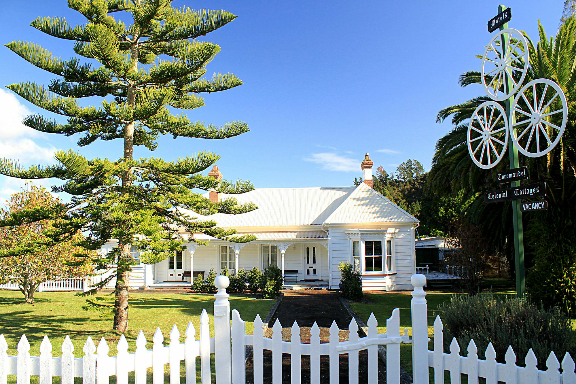 Coromandel Cottages Экстерьер фото