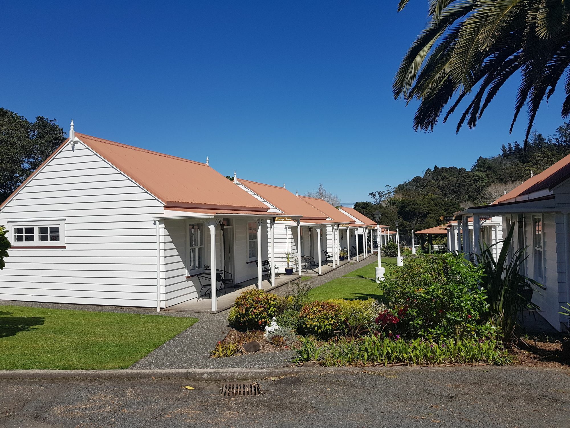 Coromandel Cottages Экстерьер фото