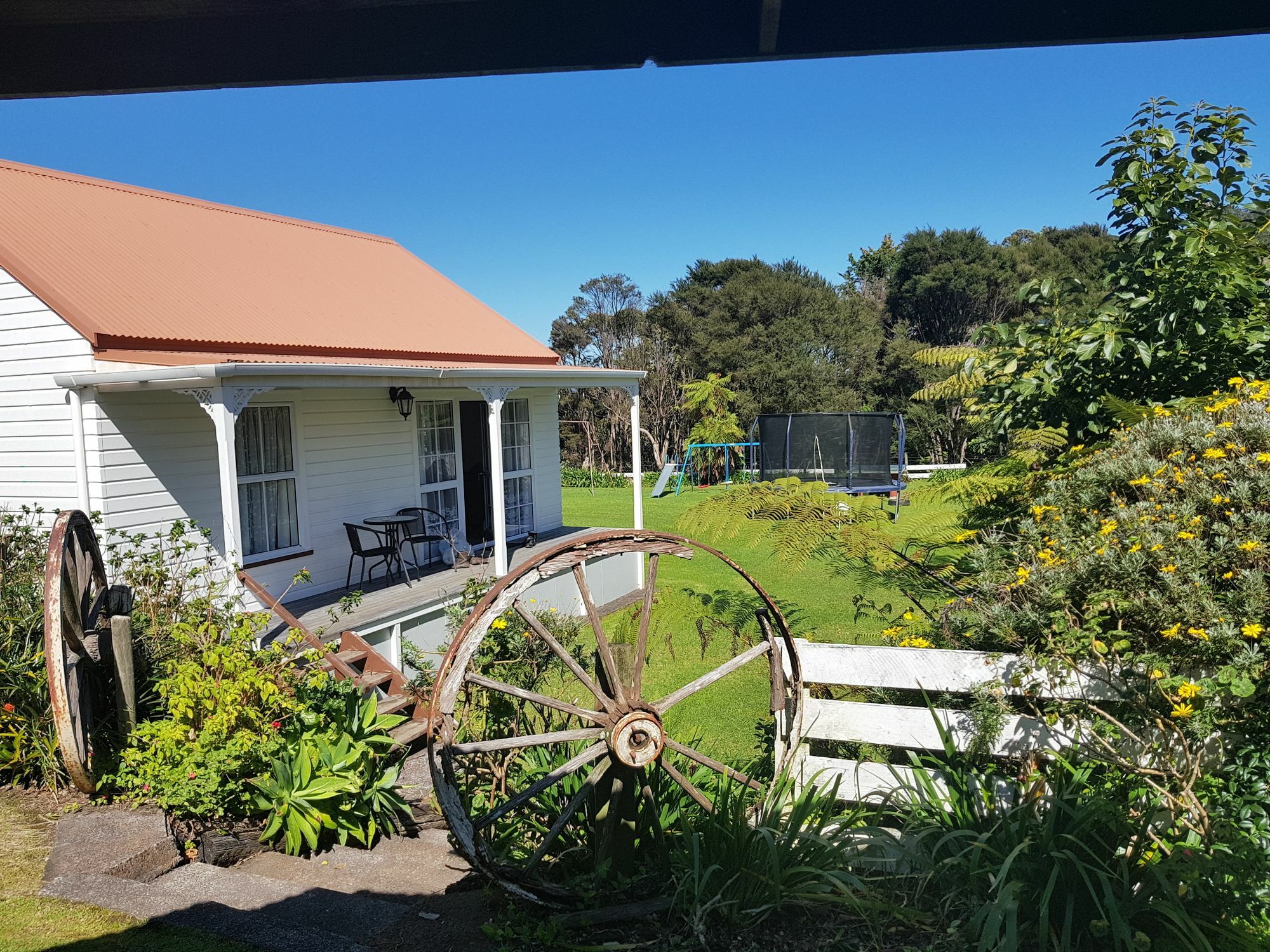 Coromandel Cottages Экстерьер фото